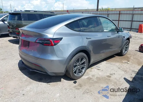 2024 Tesla Model Y Long Range Dual Motor All-Wheel Drive/Rwd from USA, damaged, VIN 7SAYGDED1RA327121